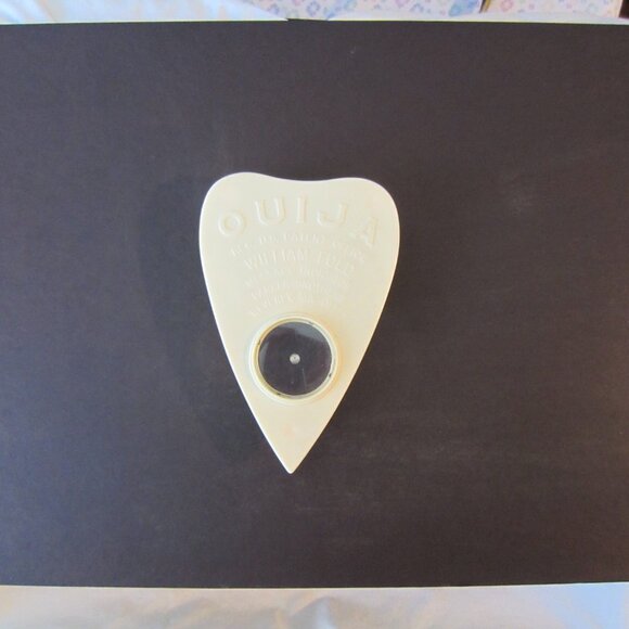 VINTAGE OUIJA BOARD GAME/PARKR BROTHERS/WILLIAM FULD, NO BOX - Picture 8 of 10